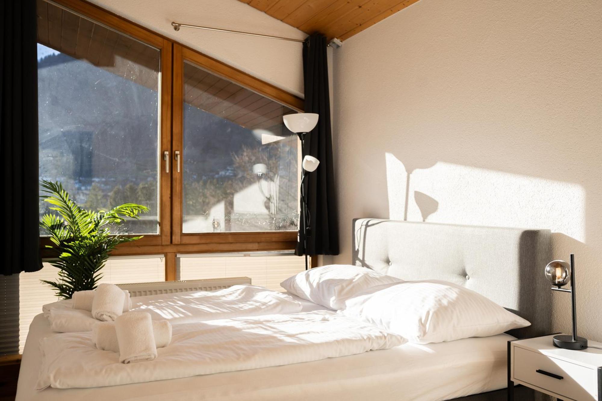 Homy Alpine Deluxe Chalet In St Anton Im Montafon Санкт-Антон-им-Монтафон Экстерьер фото