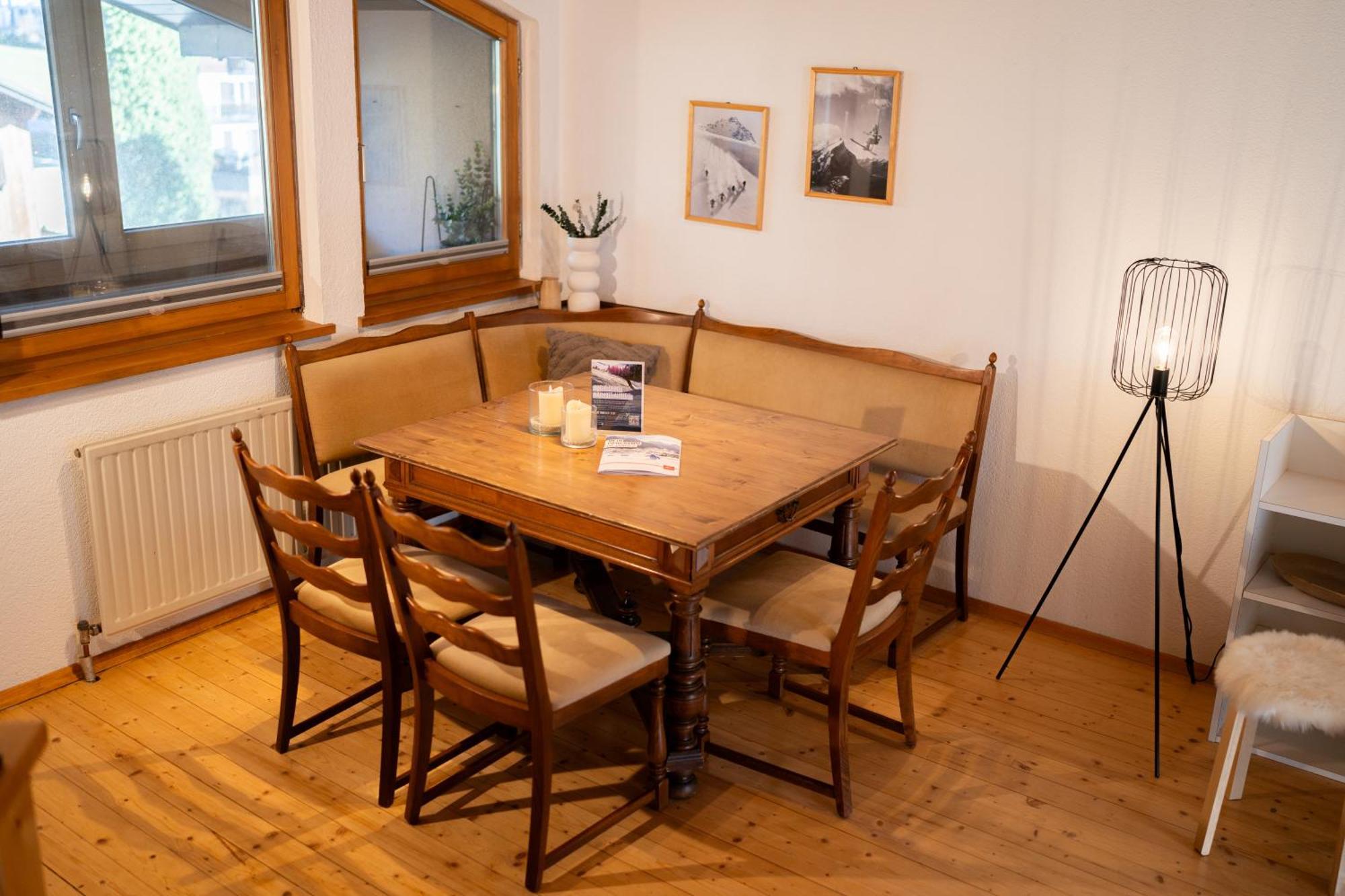 Homy Alpine Deluxe Chalet In St Anton Im Montafon Санкт-Антон-им-Монтафон Экстерьер фото