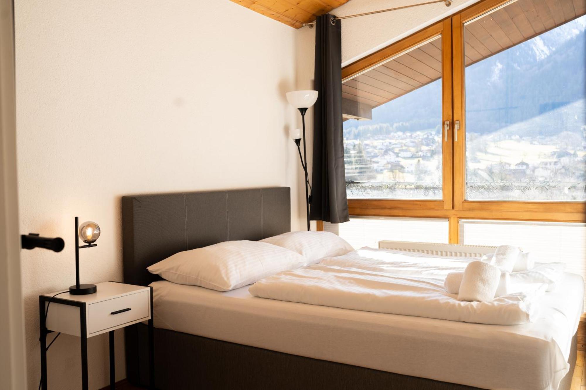 Homy Alpine Deluxe Chalet In St Anton Im Montafon Санкт-Антон-им-Монтафон Экстерьер фото
