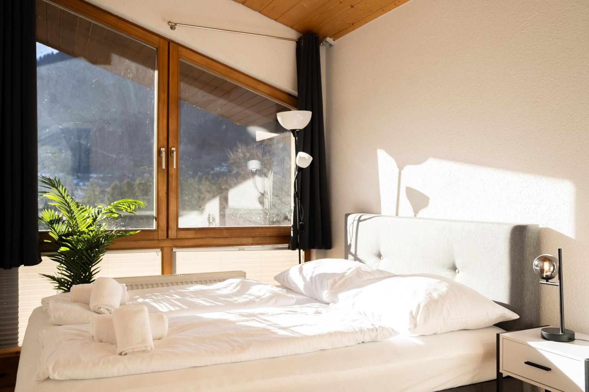 Homy Alpine Deluxe Chalet In St Anton Im Montafon Санкт-Антон-им-Монтафон Экстерьер фото