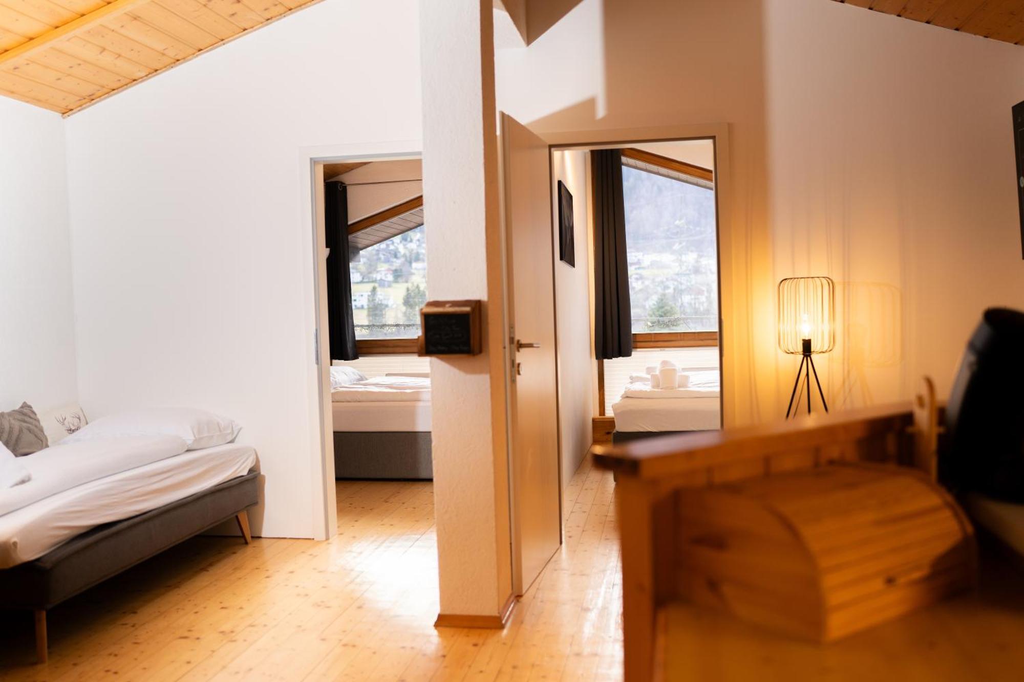 Homy Alpine Deluxe Chalet In St Anton Im Montafon Санкт-Антон-им-Монтафон Экстерьер фото